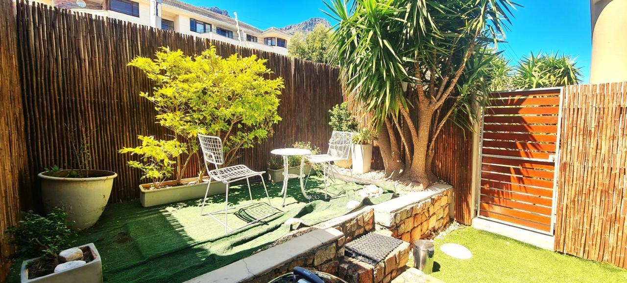 African Groove Camps Bay Kapstaden Exteriör bild